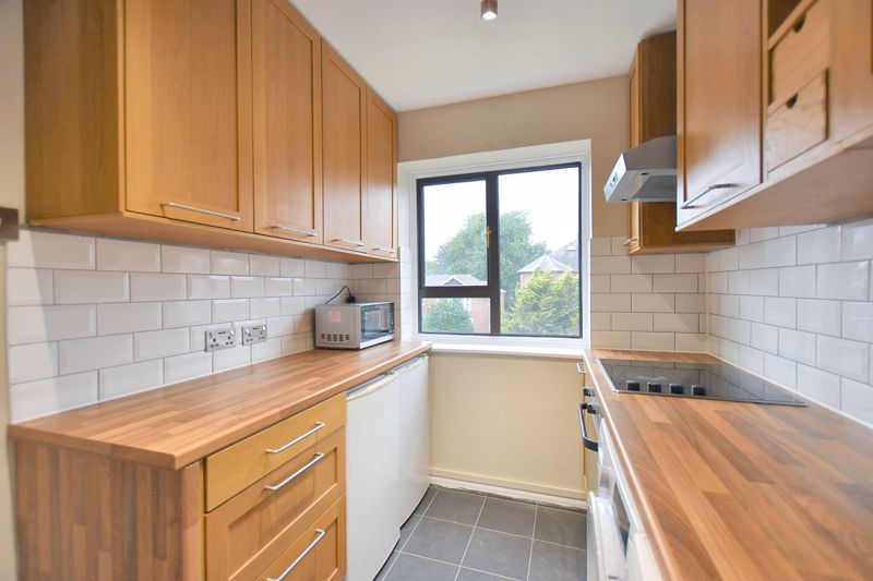 Kitchen- click for photo gallery